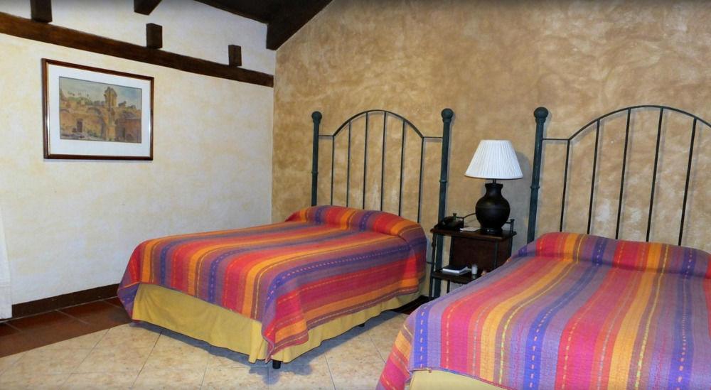 Colonial Hotel