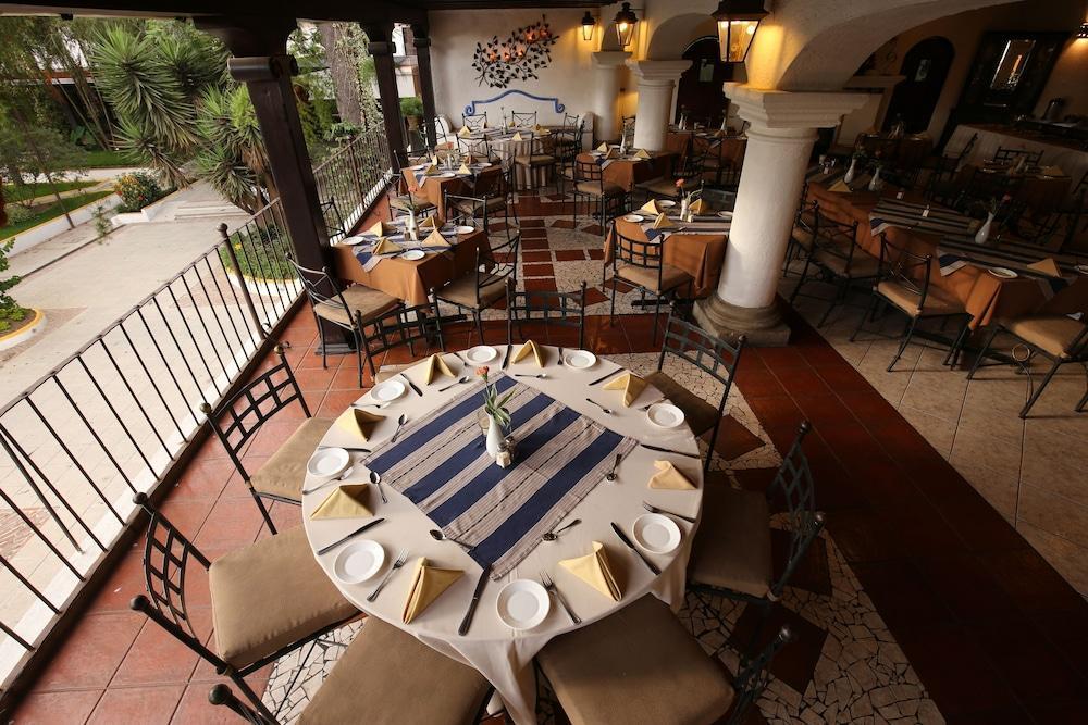 Colonial Hotel