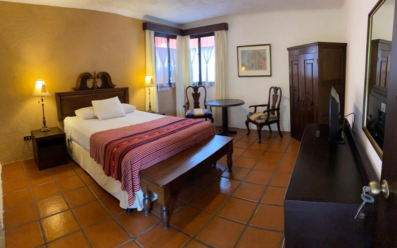 Colonial Hotel 4*