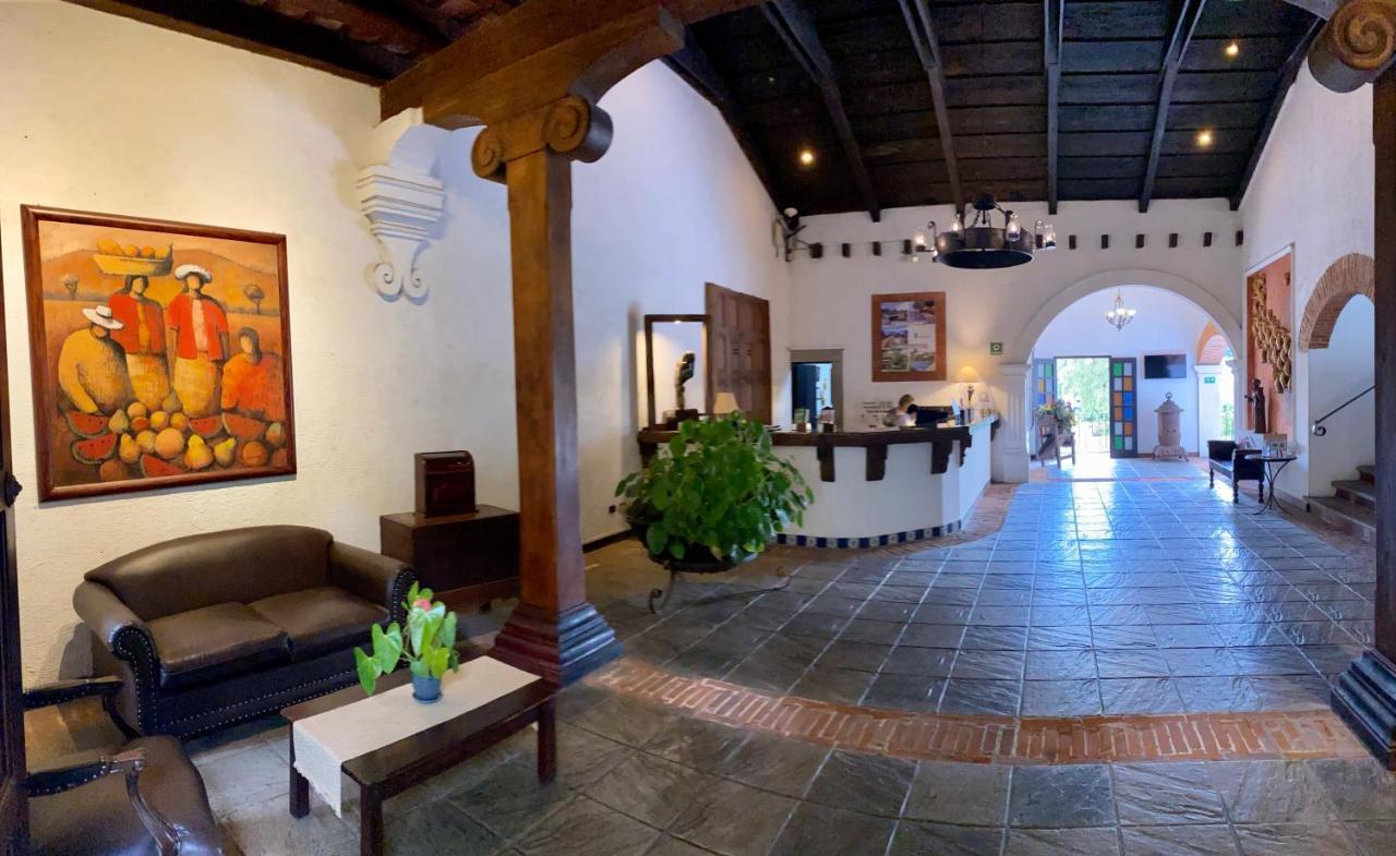 Colonial Hotel 4*