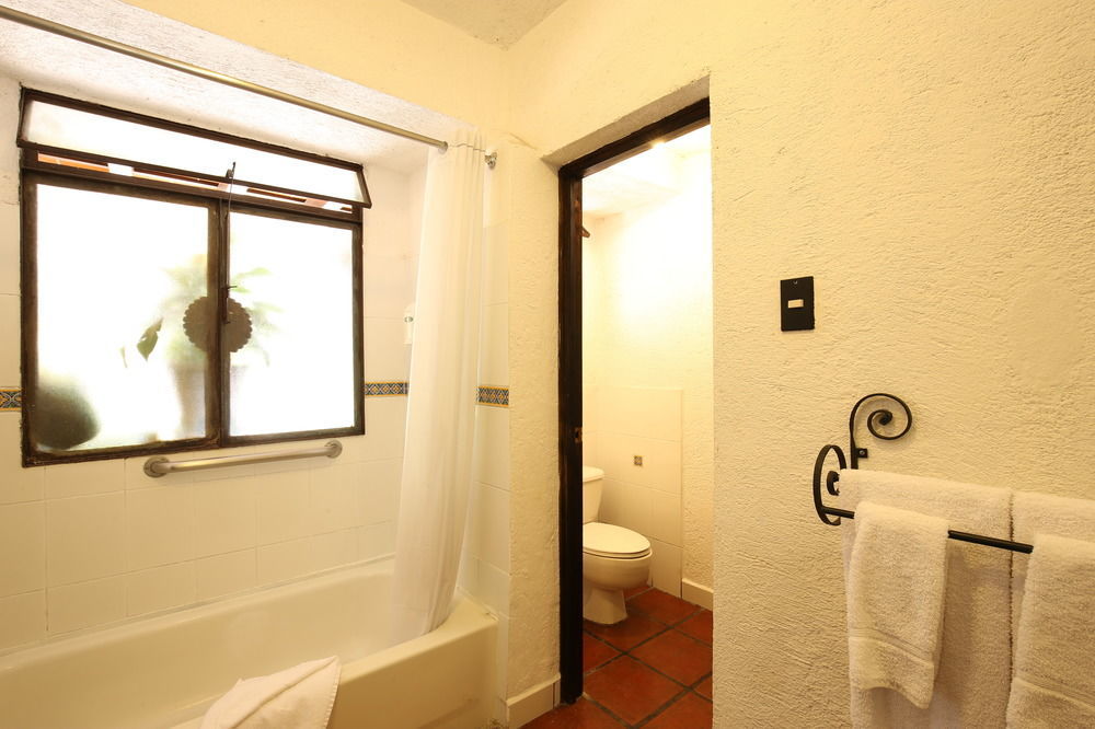 Colonial 4* Antigua